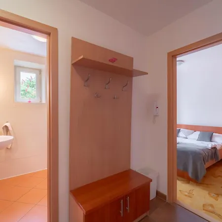 Guest house Ziva Bijacovce