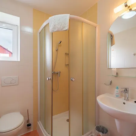 게스트하우스 Ziva Bijacovce